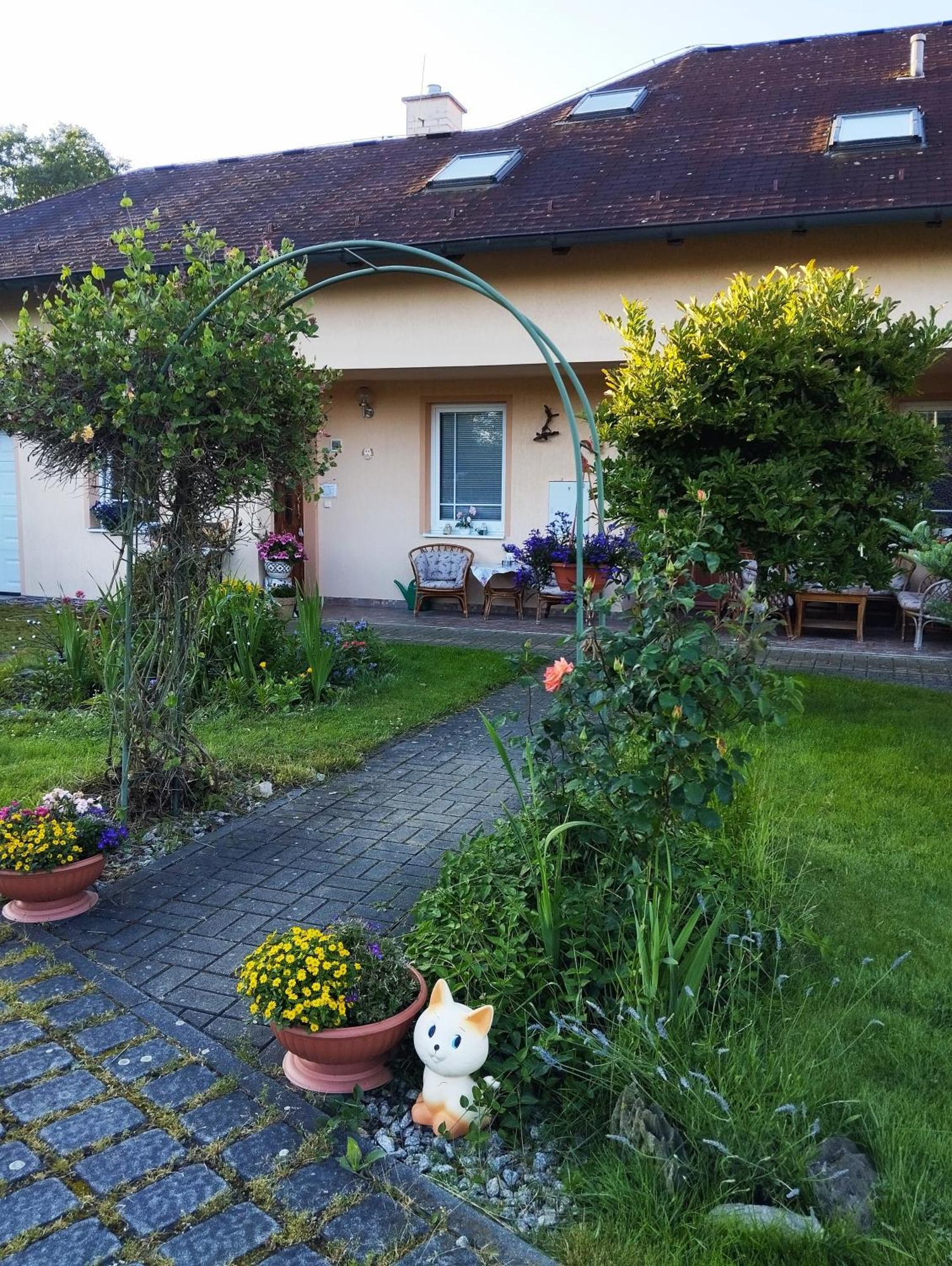 Ubytovani Poustka Františkovy Lázně Exterior foto